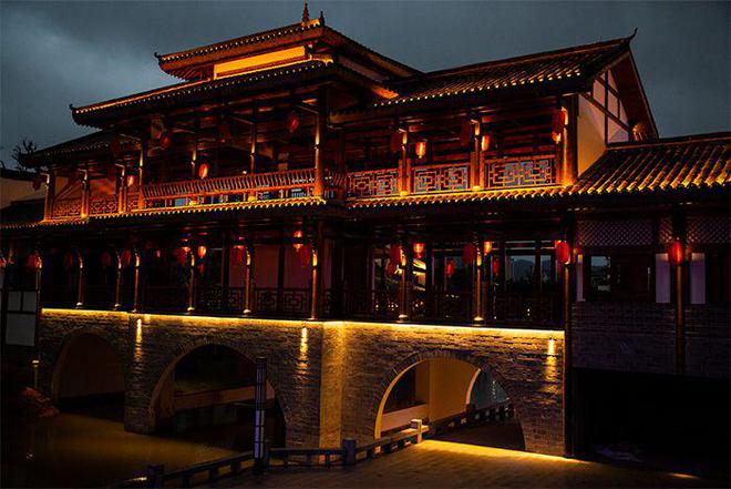 古建筑应该如何进行保护性亮化工程?