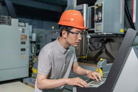 安徽徽州休宁县灵山村古建筑群