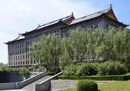 以古建筑屋顶为视角解读哈尔滨工程大学建筑群的历史韵味